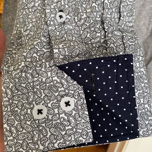 Men’s fitted stretchshirt B&W small paisley print